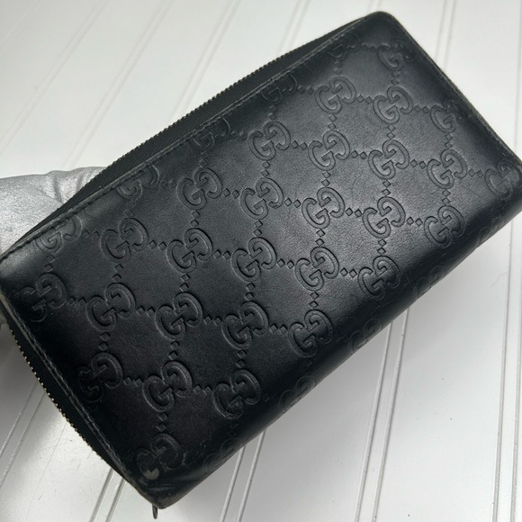 Gucci Black Guccissima Zip Around Wallet - Picture 5 of 14